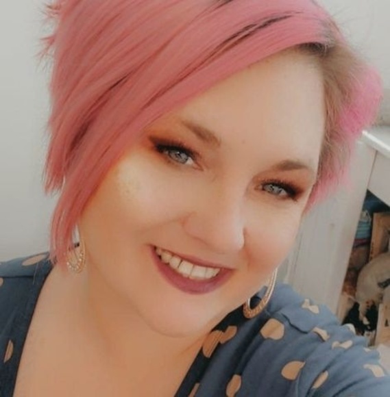 Meet your Posher, Jessica - Picture 1 of 1